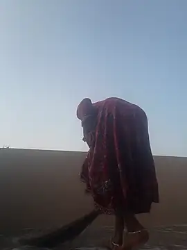 Snapshot of Simaran_bhabhi chatting on October 13, 2025, 1:38 am Simaran bhabhi online show from October 13, 2025, 1:38 am