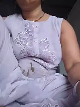 Snapshot of Simaran_bhabhi chatting on June 26, 2026, 1:43 am Simaran bhabhi online show from June 26, 2026, 1:43 am