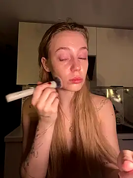 meanexx online show from November 28, 2025, 9:01 am