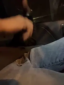 1BeautyN1Beast online show from December 19, 2024, 4:23 am