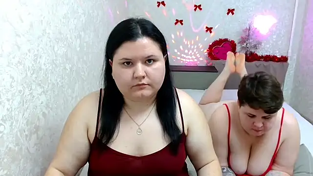 BeckyAndHellen online show from January 5, 2025, 4:06 pm