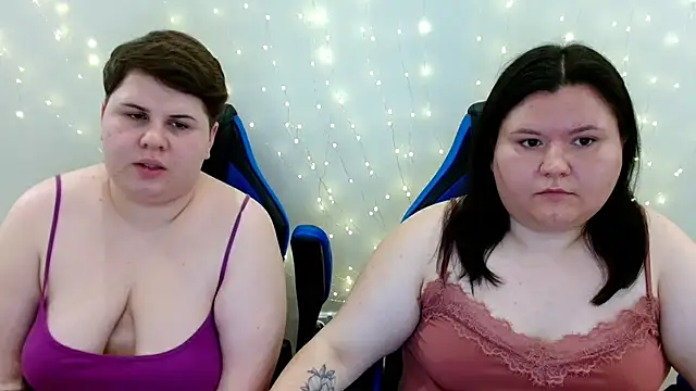 BeckyAndHellen online show from June 29, 2026, 10:15 am