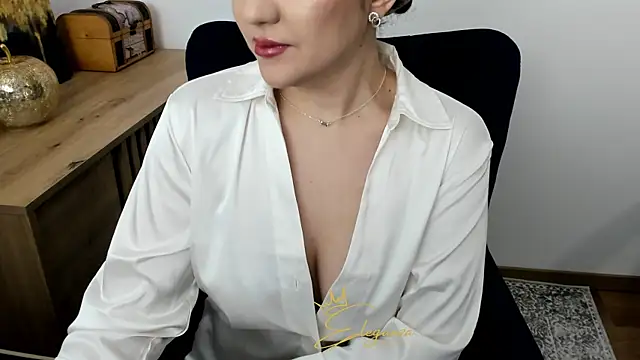 EnygmaVane online show from December 15, 2025, 5:12 am