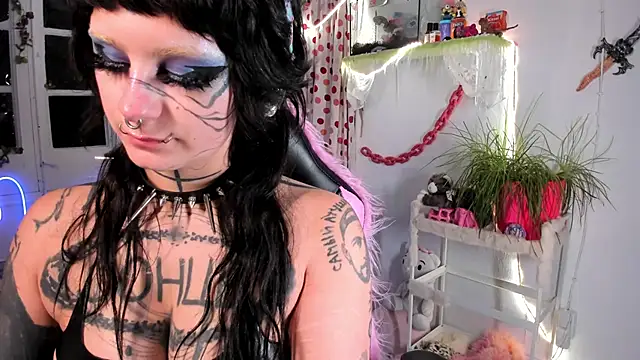 lady sontse  online show from April 4, 2026, 7:00 pm