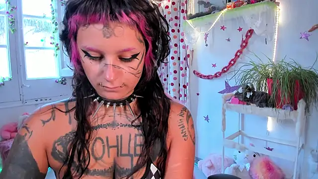 lady sontse  online show from July 9, 2026, 3:05 pm