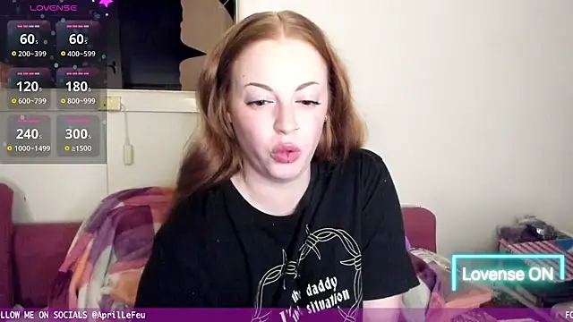 Snapshot of aaprill chatting on October 1, 2025, 9:59 am aaprill online show from October 1, 2025, 9:59 am