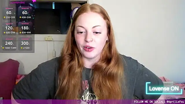 Snapshot of aaprill chatting on October 15, 2025, 8:25 am aaprill online show from October 15, 2025, 8:25 am