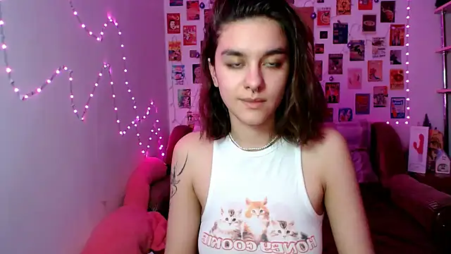 Snapshot of Celine_Dionn chatting on January 11, 2025, 2:47 pm Celine Dionn online show from January 11, 2025, 2:47 pm