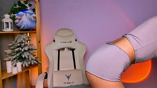 Snapshot of Celine_Dionn chatting on December 20, 2025, 4:52 am Celine Dionn online show from December 20, 2025, 4:52 am