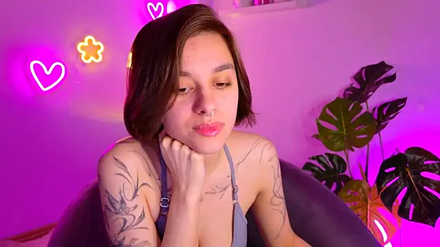 Snapshot of Celine_Dionn chatting on May 14, 2026, 3:46 am Celine Dionn online show from May 14, 2026, 3:46 am