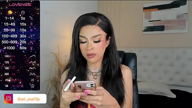 LOISE-XX online show from February 11, 2026, 4:06 am