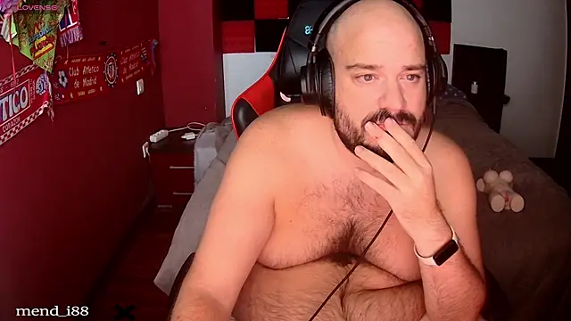 menditeta1 online show from October 17, 2025, 9:06 pm