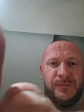 Snapshot of RomWoolf chatting on December 10, 2024, 4:49 pm RomWoolf online show from December 10, 2024, 4:49 pm