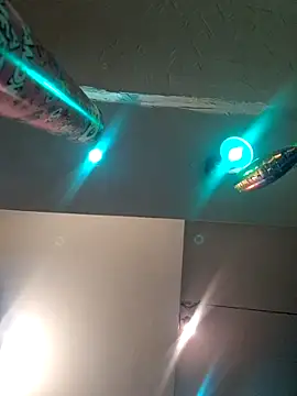 Snapshot of RomWoolf chatting on February 18, 2025, 12:59 am RomWoolf online show from February 18, 2025, 12:59 am