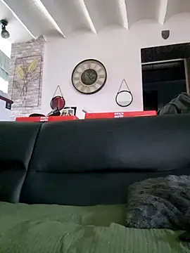 Snapshot of RomWoolf chatting on September 22, 2025, 3:03 pm RomWoolf online show from September 22, 2025, 3:03 pm