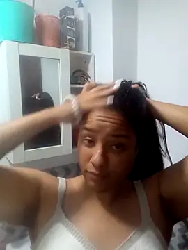 Snapshot of EAAM1 chatting on October 17, 2025, 3:42 am EAAM1 online show from October 17, 2025, 3:42 am