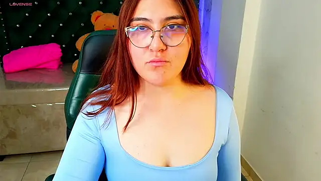 Snapshot of conniejames_m chatting on June 4, 2026, 10:43 am conniejames m online show from June 4, 2026, 10:43 am
