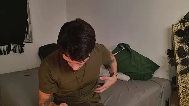 JackDesFeux online show from November 19, 2025, 6:57 am