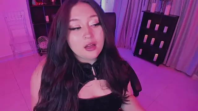 Snapshot of Lena_sweetx chatting on March 15, 2025, 2:03 am Lena sweetx online show from March 15, 2025, 2:03 am