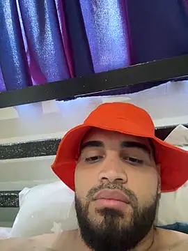 Snapshot of luismanuel_1998 chatting on March 8, 2026, 2:54 pm luismanuel 1998 online show from March 8, 2026, 2:54 pm