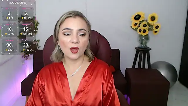 Snapshot of ana_milf chatting on April 26, 2026, 1:53 pm ana milf online show from April 26, 2026, 1:53 pm