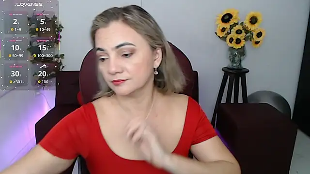 Snapshot of ana_milf chatting on May 4, 2026, 2:02 pm ana milf online show from May 4, 2026, 2:02 pm