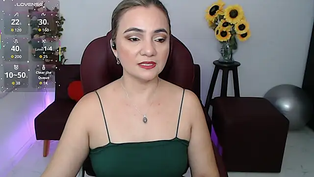 Snapshot of ana_milf chatting on May 11, 2026, 2:01 pm ana milf online show from May 11, 2026, 2:01 pm