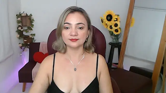 Snapshot of ana_milf chatting on June 21, 2026, 3:03 pm ana milf online show from June 21, 2026, 3:03 pm