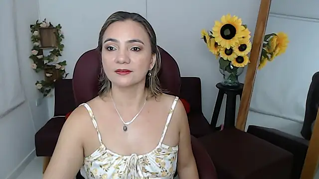 Snapshot of ana_milf chatting on July 7, 2026, 10:41 am ana milf online show from July 7, 2026, 10:41 am