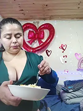 celestehot707rs online show from April 15, 2026, 8:31 pm