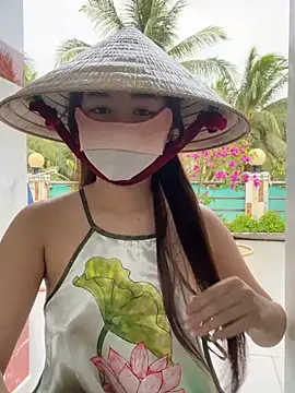 BabyThree  online show from March 9, 2025, 9:24 am