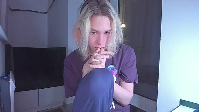 Snapshot of matt_spark chatting on March 6, 2025, 1:05 am matt spark online show from March 6, 2025, 1:05 am