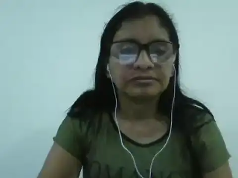 Snapshot of titssmall123 chatting on February 1, 2025, 1:12 am titssmall123 online show from February 1, 2025, 1:12 am