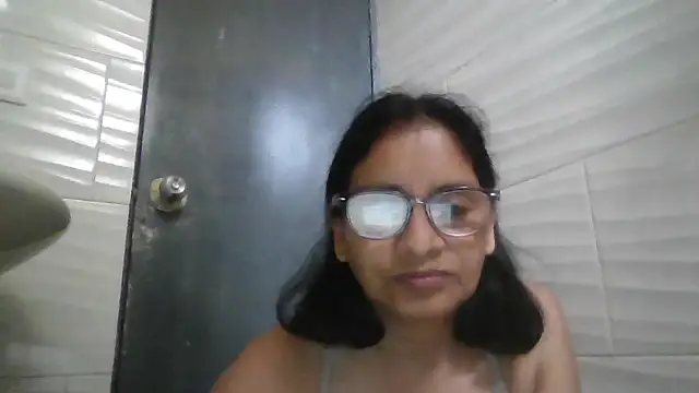 Snapshot of titssmall123 chatting on November 26, 2025, 7:59 pm titssmall123 online show from November 26, 2025, 7:59 pm