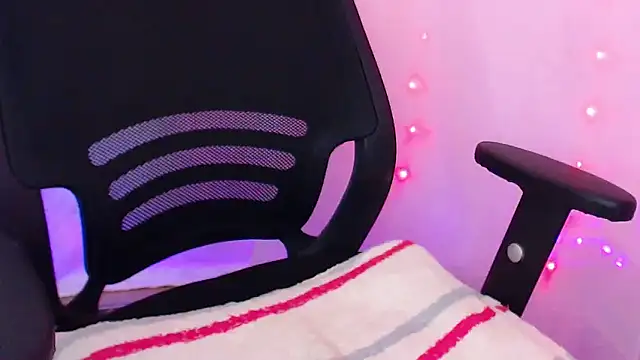 Snapshot of honkzone chatting on February 11, 2026, 8:08 am honkzone online show from February 11, 2026, 8:08 am