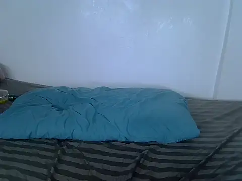 laetitia  online show from November 5, 2025, 12:32 am