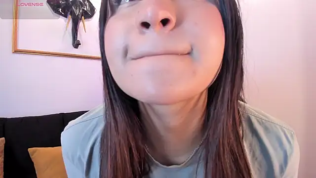 Zayda 1 online show from October 14, 2025, 7:58 pm