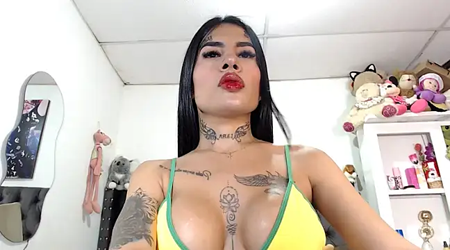 saragill323 online show from December 21, 2024, 2:19 am