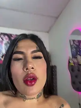 saragill323 online show from March 4, 2025, 6:07 pm