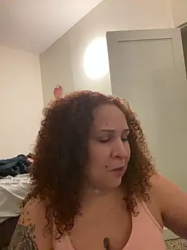 Snapshot of ladycreamypr2 chatting on February 19, 2026, 3:24 am ladycreamypr2 online show from February 19, 2026, 3:24 am