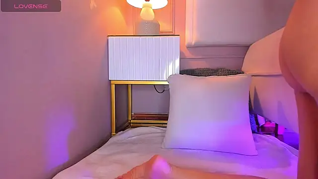 aria greco online show from January 14, 2026, 2:28 am