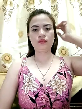 NgocQuyen2K online show from February 17, 2025, 10:14 pm