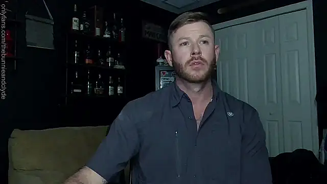 chillinthemosttt online show from December 12, 2024, 3:43 am