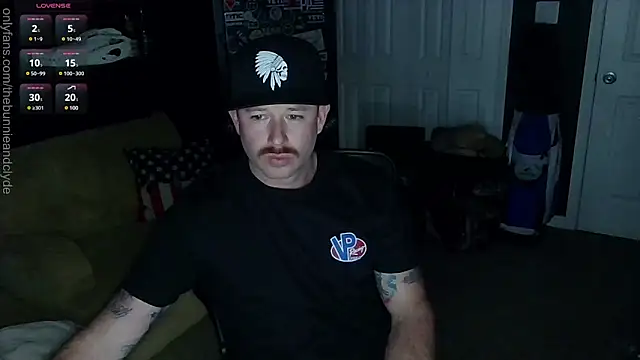 chillinthemosttt online show from February 17, 2025, 4:42 am