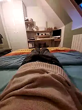 Snapshot of Vijeniv13 chatting on February 19, 2026, 5:31 pm Vijeniv13 online show from February 19, 2026, 5:31 pm