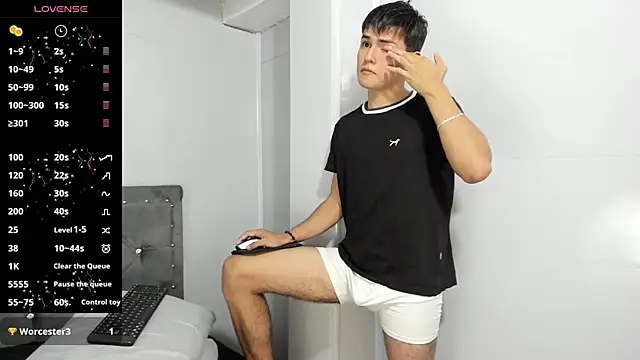 Jacobb Lee online show from December 11, 2024, 7:03 pm