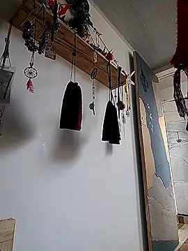 rebekka simpson online show from March 13, 2025, 2:01 pm