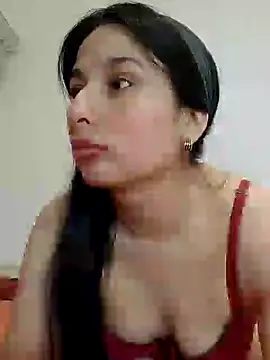 Snapshot of Bigyummmzul chatting on February 1, 2025, 11:58 pm Bigyummmzul online show from February 1, 2025, 11:58 pm