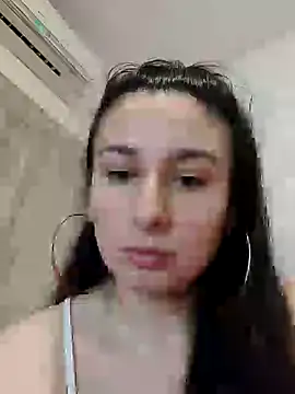 Snapshot of Bigyummmzul chatting on February 7, 2025, 3:45 am Bigyummmzul online show from February 7, 2025, 3:45 am