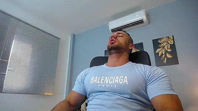 Snapshot of JeremyLowe chatting on December 13, 2024, 1:22 pm JeremyLowe online show from December 13, 2024, 1:22 pm